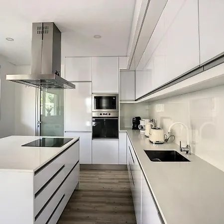 Uptown By Lovelystay Apartament Funchal (Madeira)