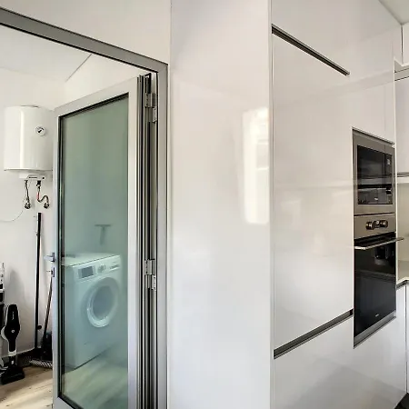 Uptown By Lovelystay * Funchal (Madeira)