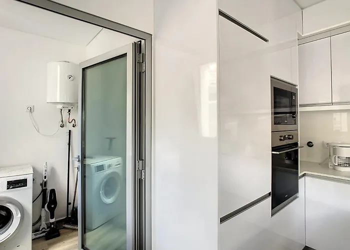 Uptown By Lovelystay * Funchal (Madeira)